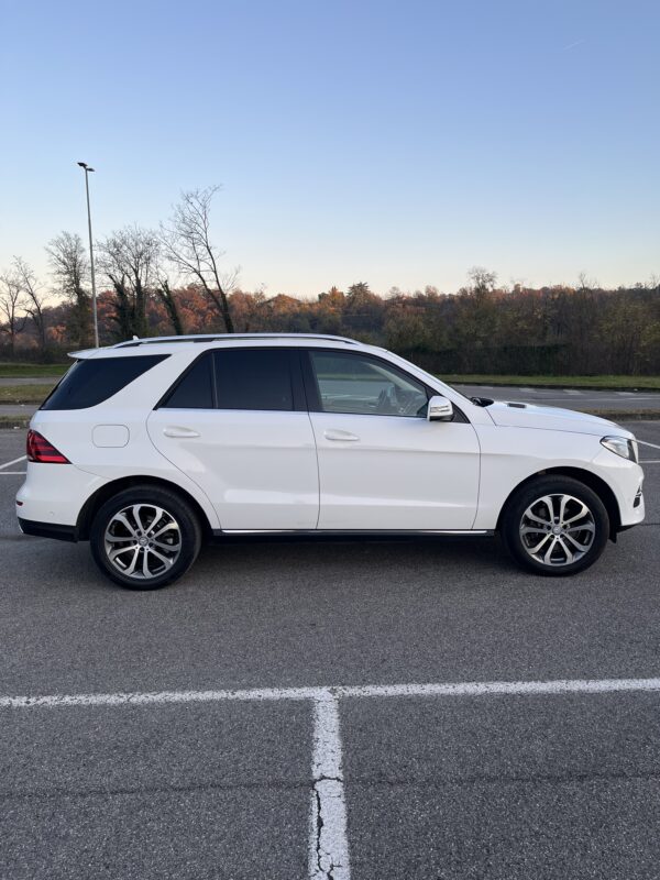 Mercedes-Benz GLE 300d - immagine 11